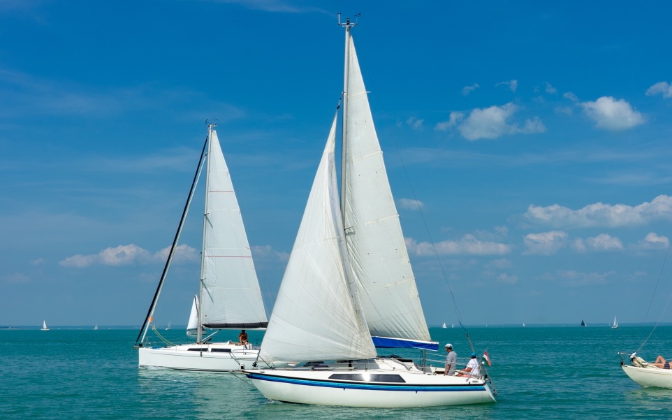Bateau hydrofoil